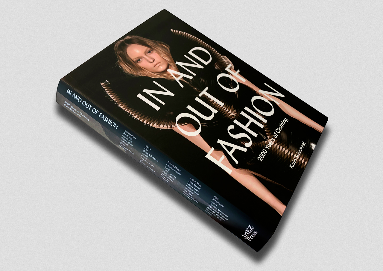 Glamcult ArtEZ Press – In and Out of Fashion – Book image