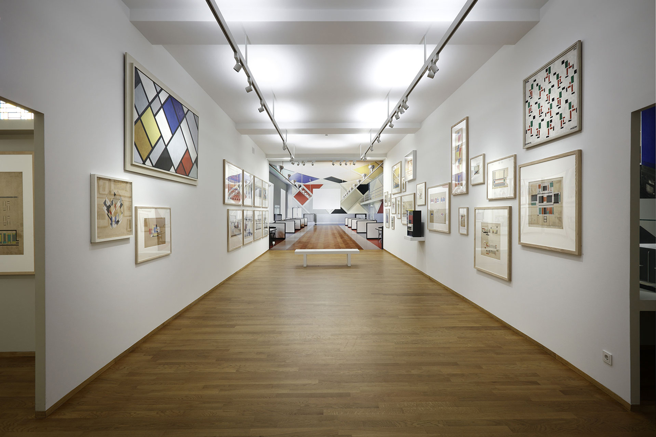 Glamcult Gemeentemuseum Den Haag – Interieur en Architectuur, De Stijl – Exhibition image